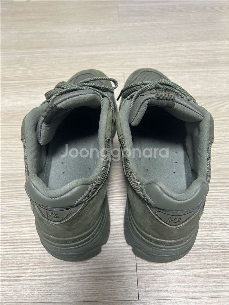 스톤아일랜드 스니커즈--2