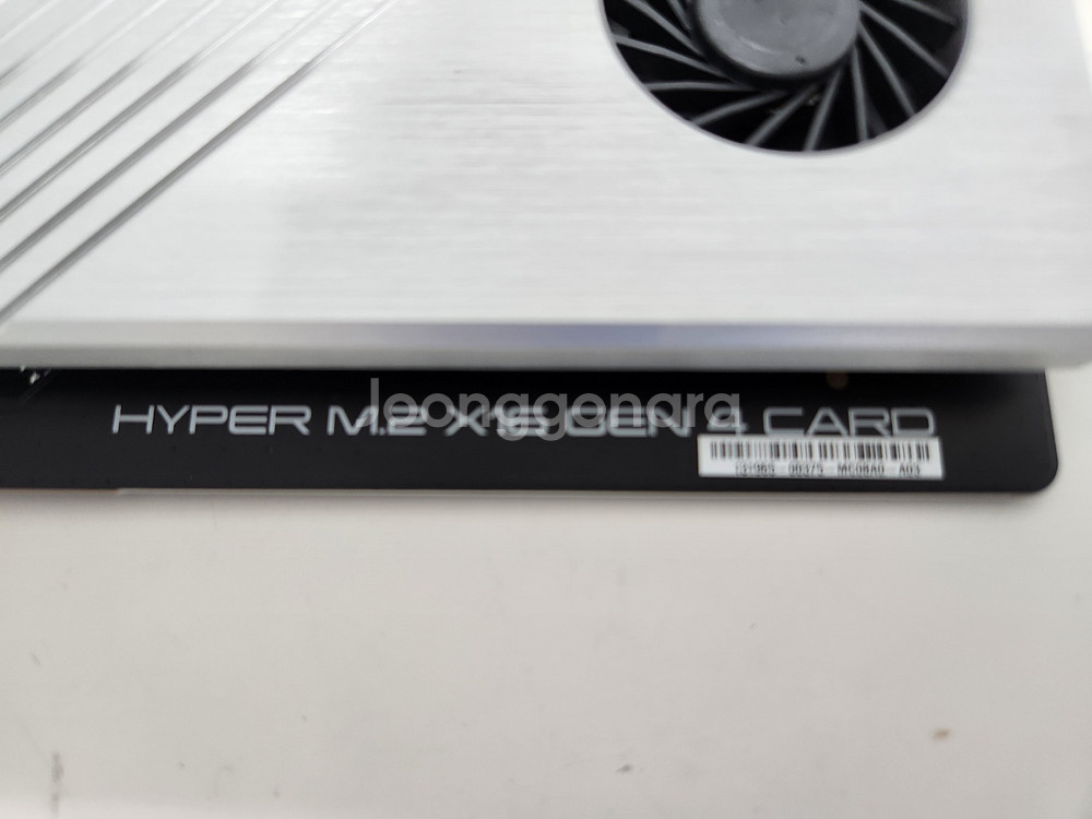 ASUS HYPER M.2 x16 Gen 4 CARD (벌크)--2