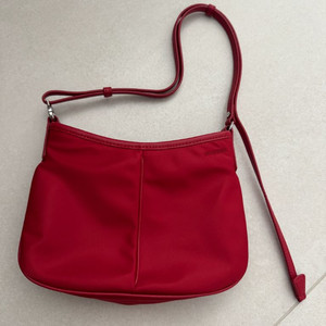 어그스트 러브백 쿠론 레드, 스웨이드브라운