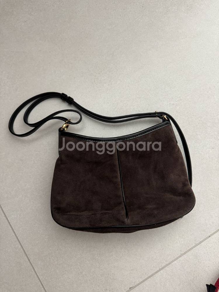 어그스트 러브백 쿠론 레드, 스웨이드브라운--3