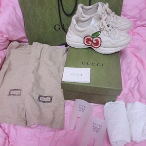 정품)급처상태좋음!구찌 애플로고라이톤스니커즈키높이운동화