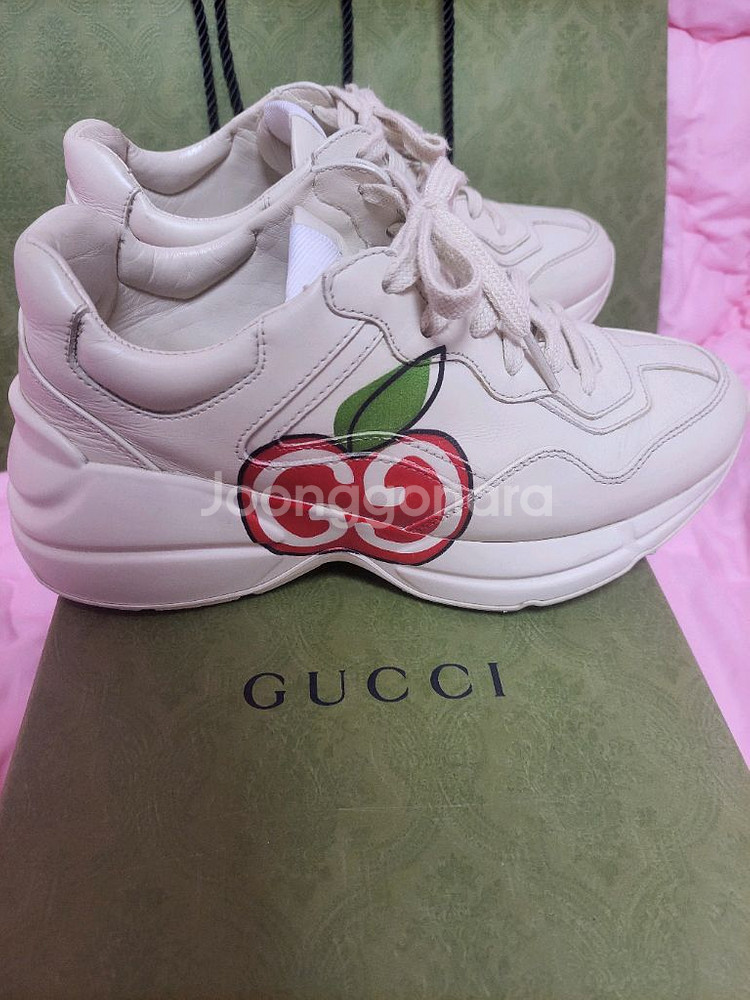 정품)급처상태좋음!구찌 애플로고라이톤스니커즈키높이운동화--7