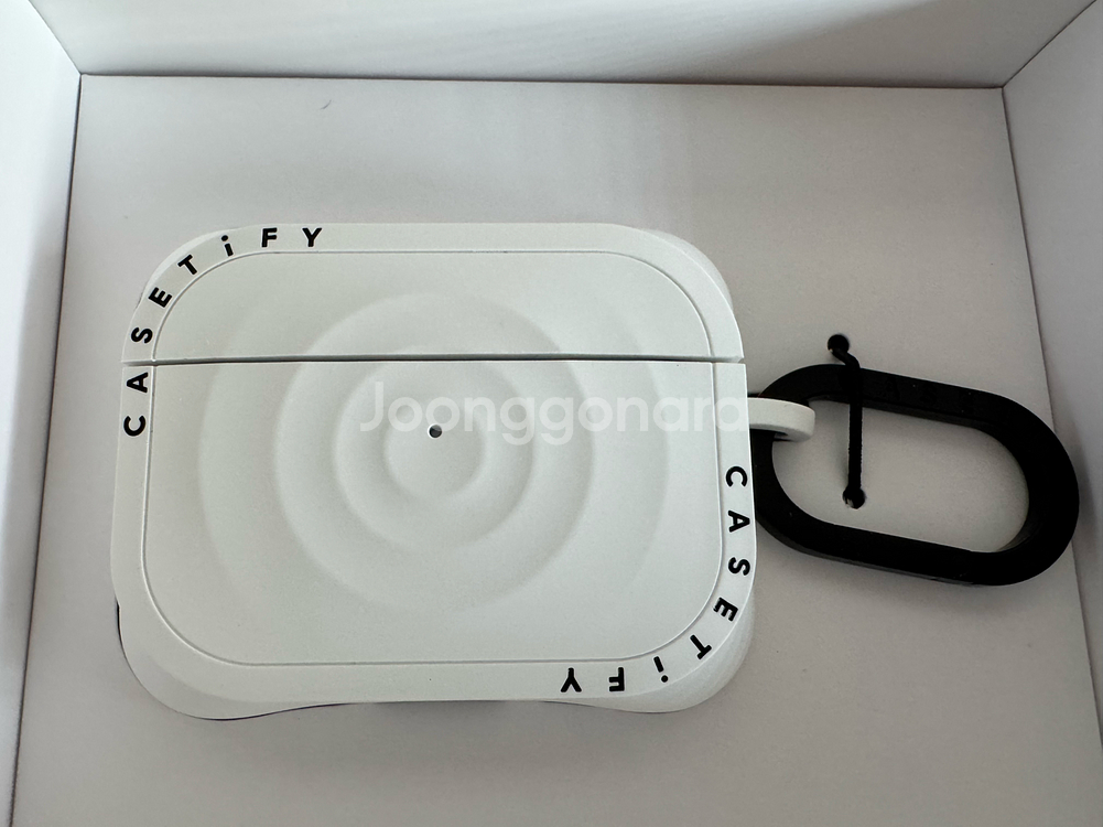 에어팟프로3 리플케이스 새상품 팝니다--3