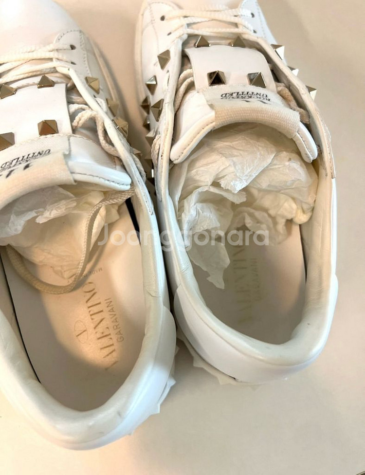 발렌티노 남성 락스터드 언타이틀 스니커즈 39사이즈--4