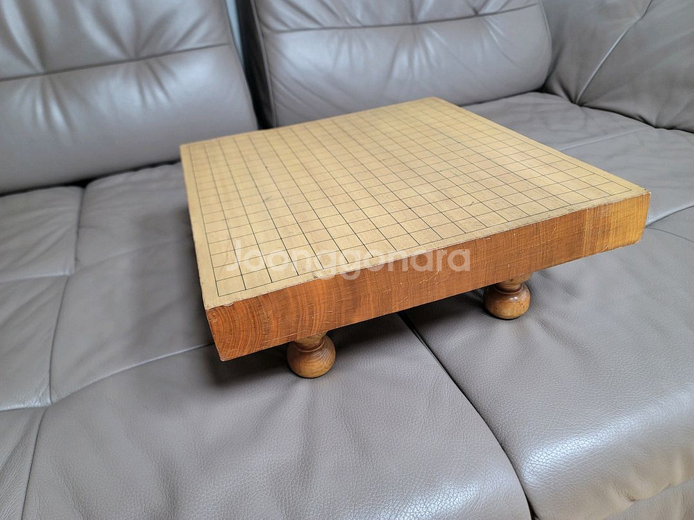 한일바둑 아가지스원목2호 바둑판 ,표면상태B급, 착감감,소리,탄력감 우수--2