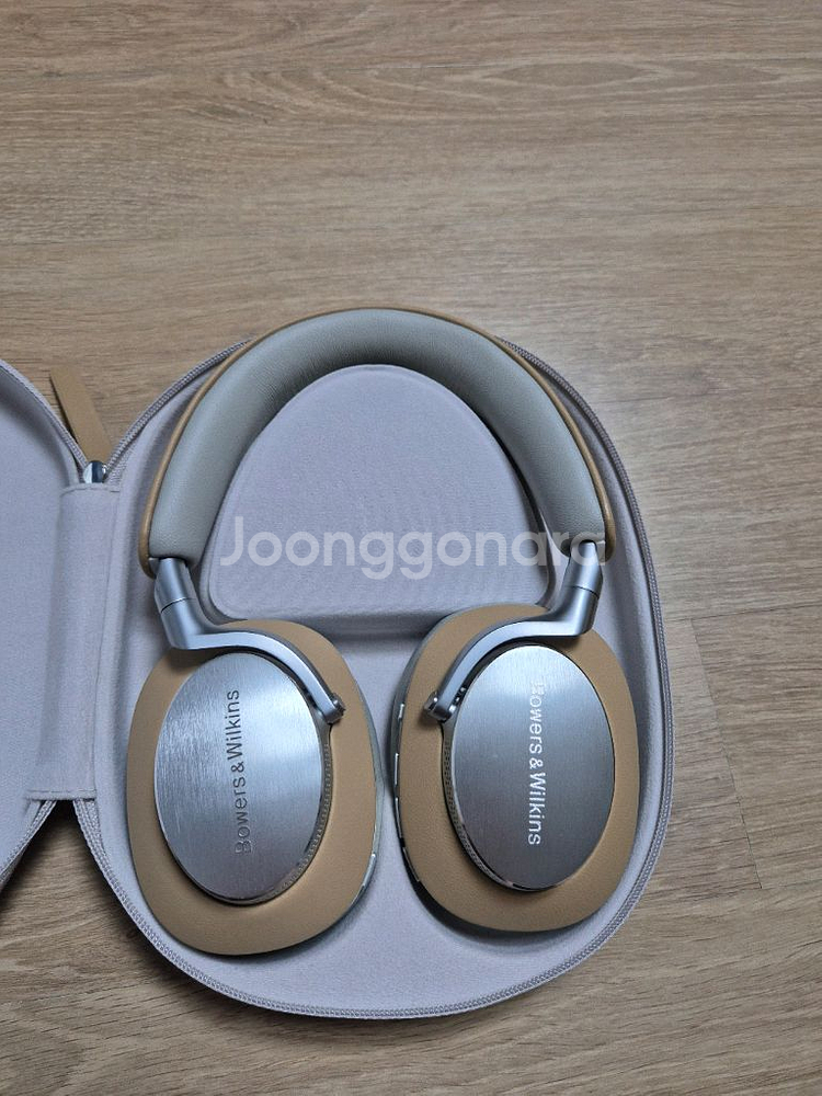 바워스앤윌킨스 PX8 헤드폰--4