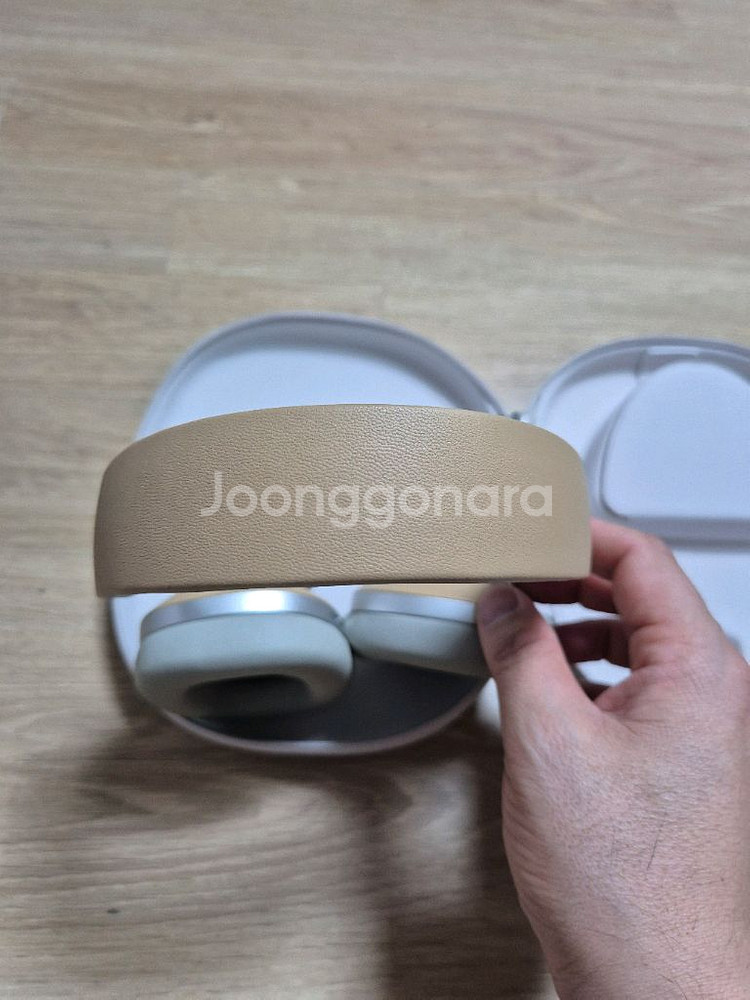 바워스앤윌킨스 PX8 헤드폰--5