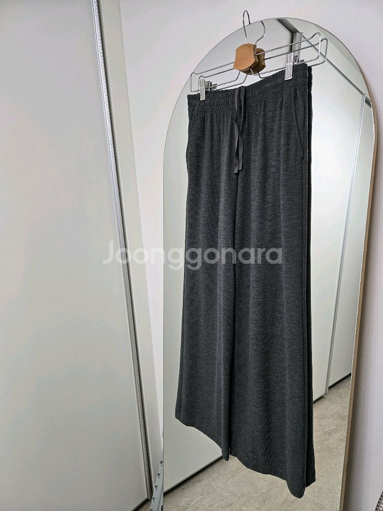 새상품) 일본구매 유니클로 팬츠 여성 밴딩 바지 s 사이즈--0