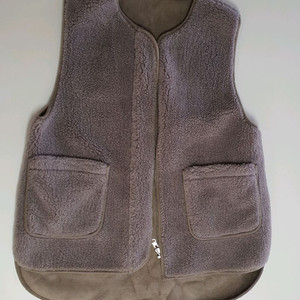 스웨이드 양면 뽀글이 조끼 F