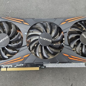기가바이트 GTX 1070TI 8G 그래픽카드 판매합니다