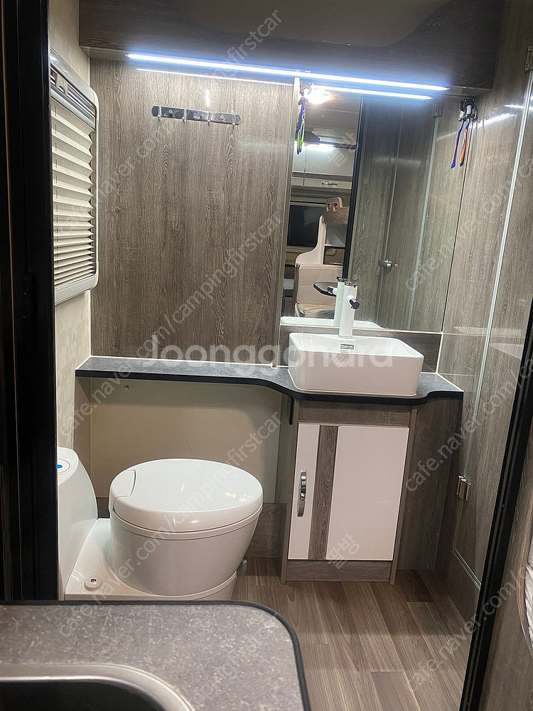 가성비 정말 좋은 카라반 판매!!!!!--9