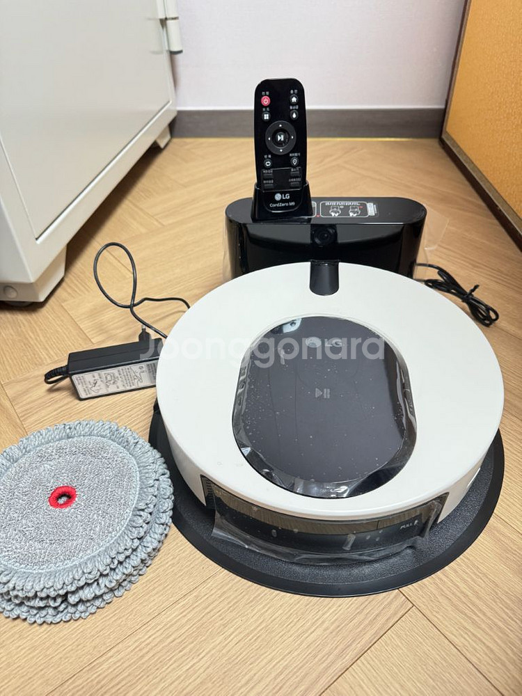 LG 코드제로 오브제 M9 로봇 물걸레청소기--0