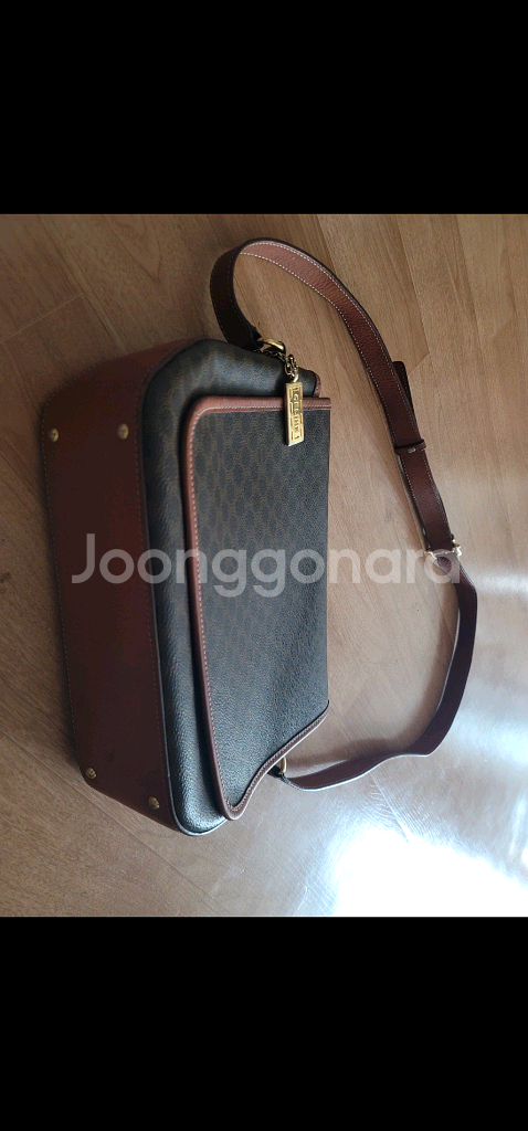 정품) 셀린느 마카담 크로스 백. 가방 !!--4