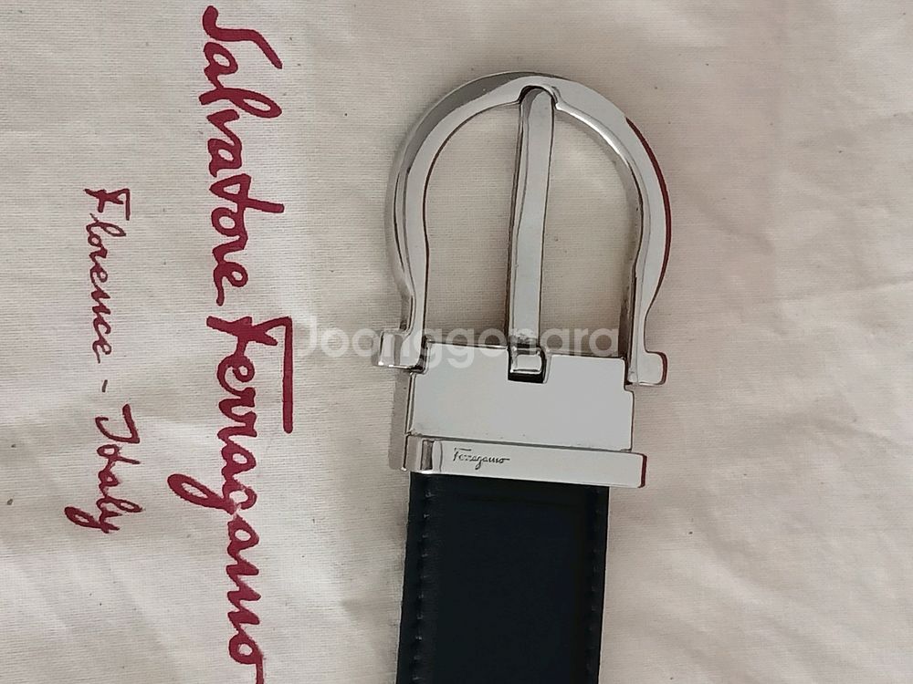 페라가모 신사정장 양면 가죽벨트 정품입니다--3