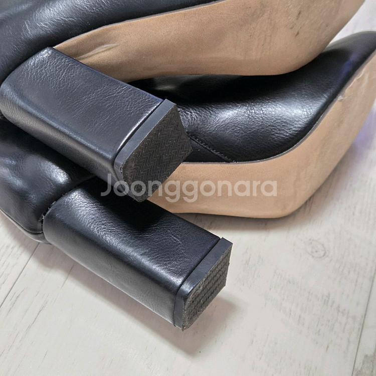 검정색 앵클 부츠(240)--3