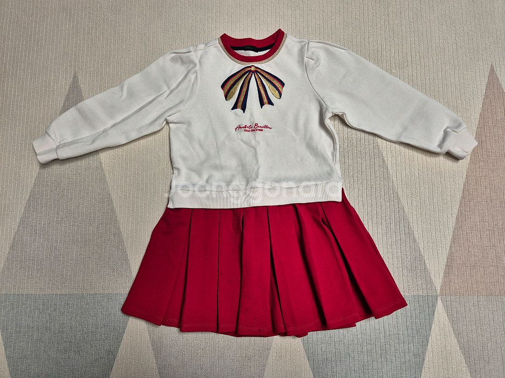 베네통 리본 플리츠 원피스 120--0