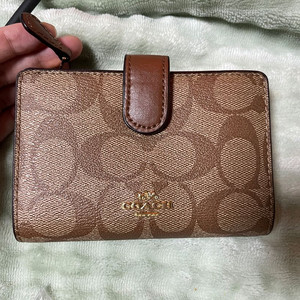 코치 시그니처 카드지갑
