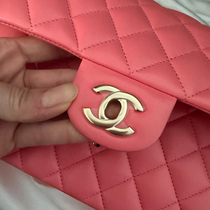 샤넬 클래식 미디엄 로즈핑크 내장칩