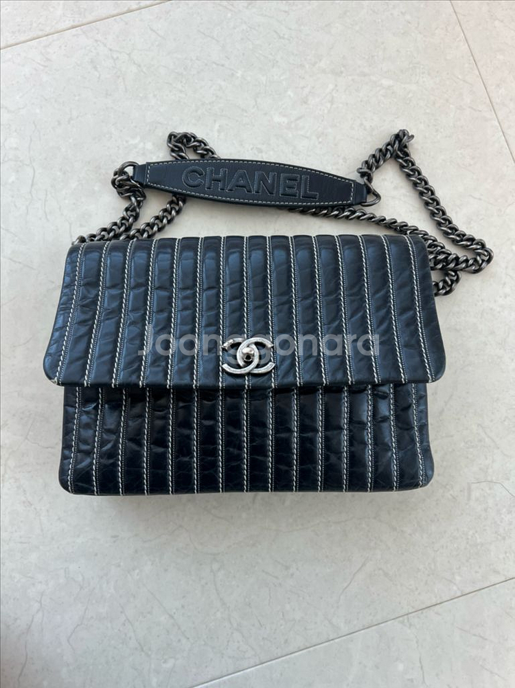 샤넬 네이비 레더 스티치 숄더--0