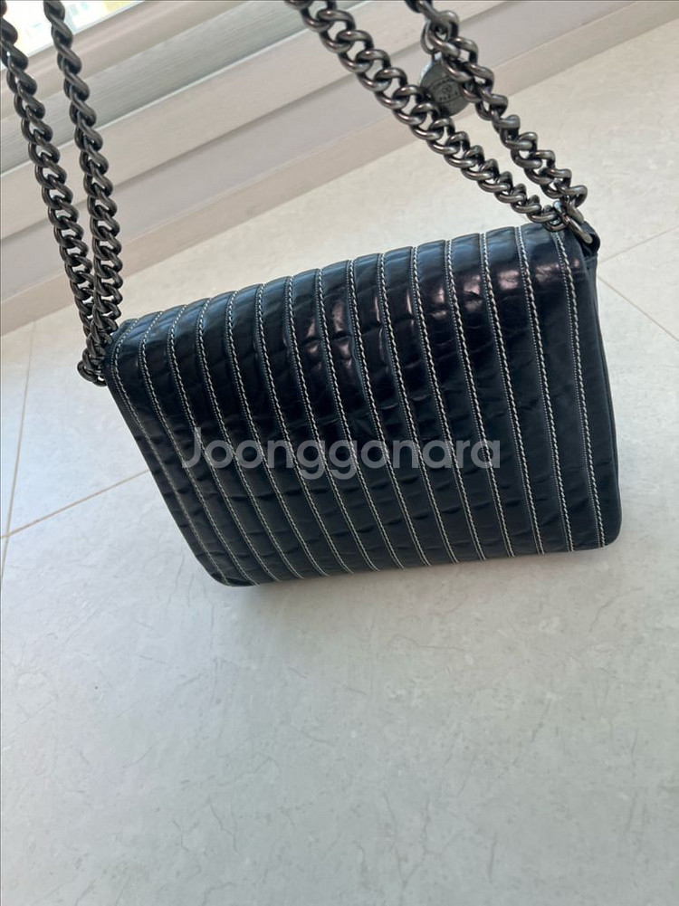 샤넬 네이비 레더 스티치 숄더--1