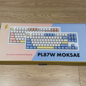 미개봉 SPM PL87W 목새 키보드 팝니다. 베이비 핑크 색상