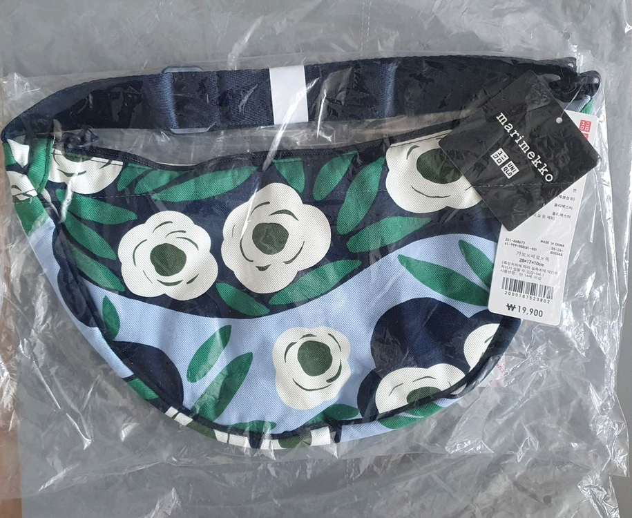 유니클로 마리메꼬 반달 크로스 겸 숄더백--1