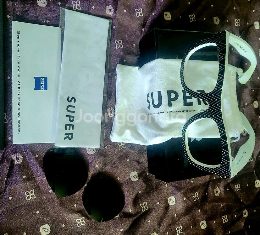 (미사용 새제품) SUPER 슈퍼 블랙&화이트 선글라--9