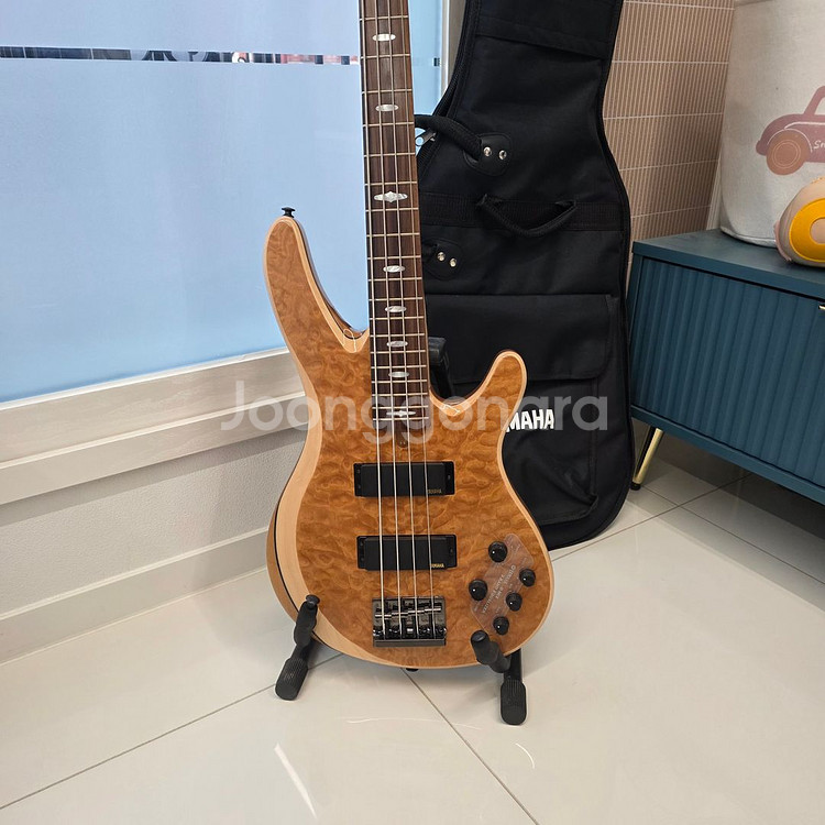 야마하 TRB1004J 네츄럴 새상품 판매합니다. (봇치더락 베이스)--0