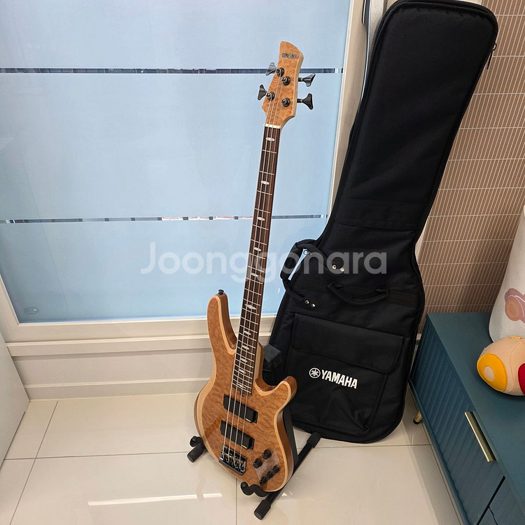 야마하 TRB1004J 네츄럴 새상품 판매합니다. (봇치더락 베이스)--2