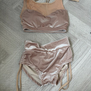 비메이드 폴웨어