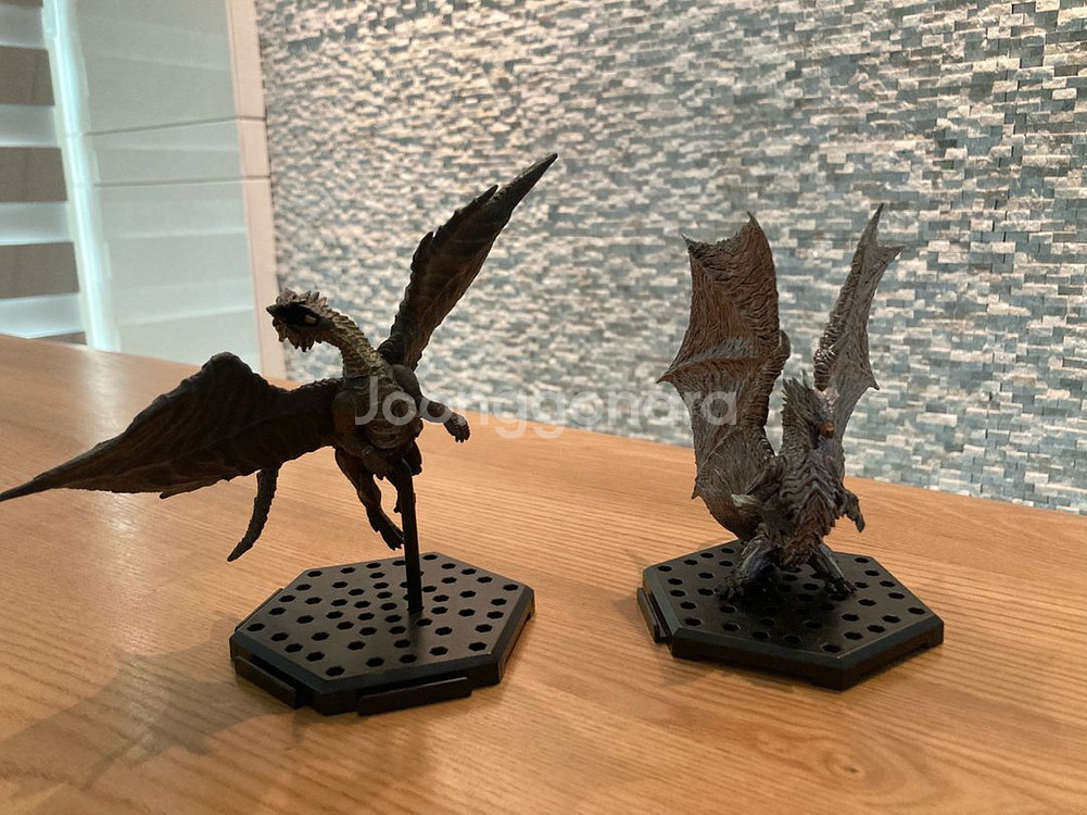 캡콥 몬스터헌터 스탠다드 크샬다오라 피규어 2종 일괄--0