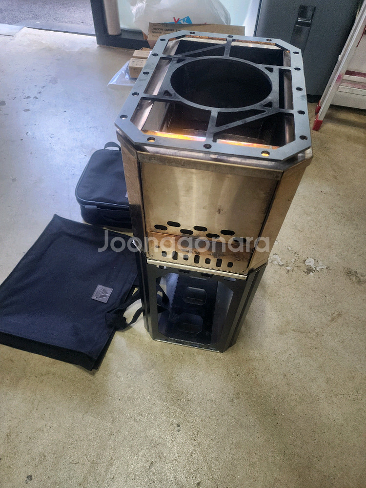 캠핑투게더 묠니르 화로대 세트 팝니다. 상태 A급--3