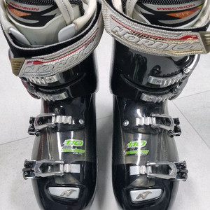 노르디카 스키부츠 팝니다. 270-275