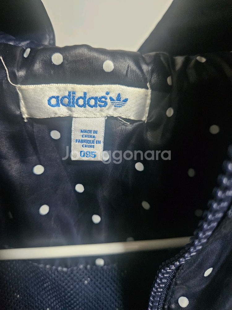 아디다스 여성 폴카도트 바람막이 자켓--2