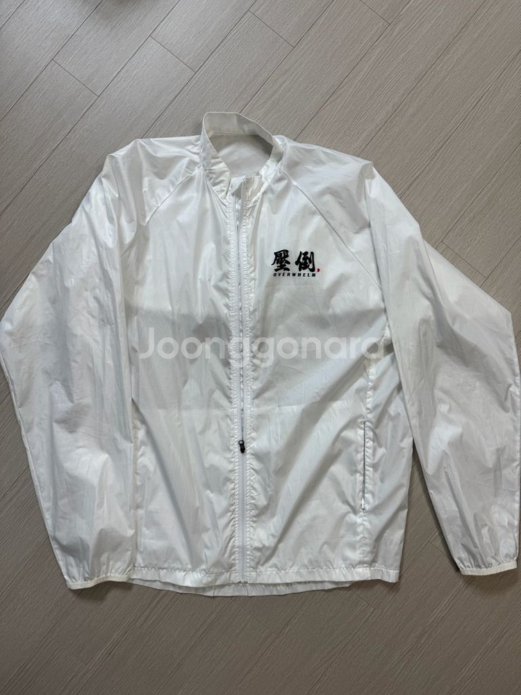 압도 바람막이 판매합니다--2