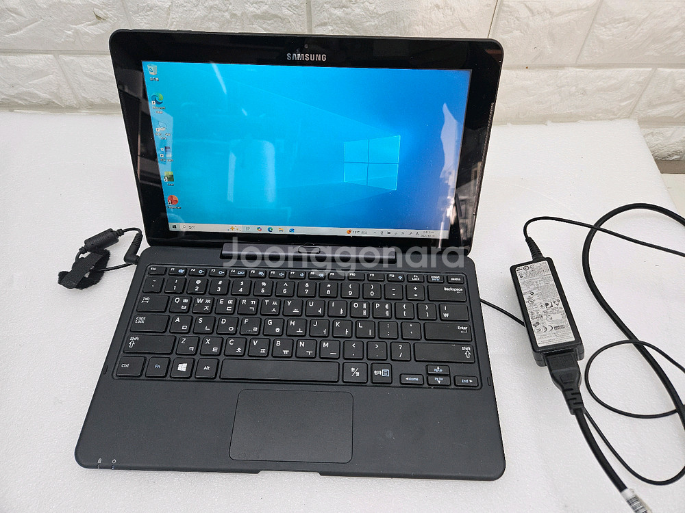 삼성 아티브탭 XQ700T1C 태블릿 입니다--0