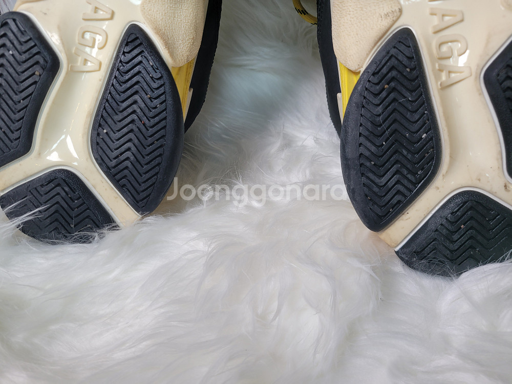 발렌시아가 트리플S 42사이즈--7