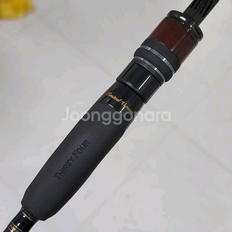 써티포 FER-60 한정판 아징대 판매합니다.--1