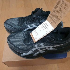 아식스 슈퍼블라스트2 러닝화 275