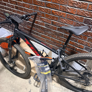 트렉 X-Caliber 9 MTB 자전거 M/L