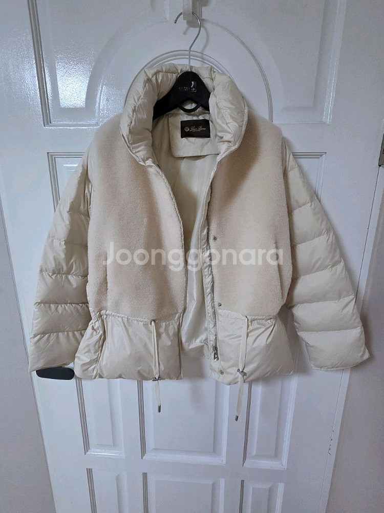 로로피아나 여성패딩--0