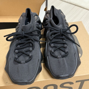 아디다스 이지부스트 450 러닝화