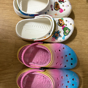 크록스 키즈 샌들 J1, J2