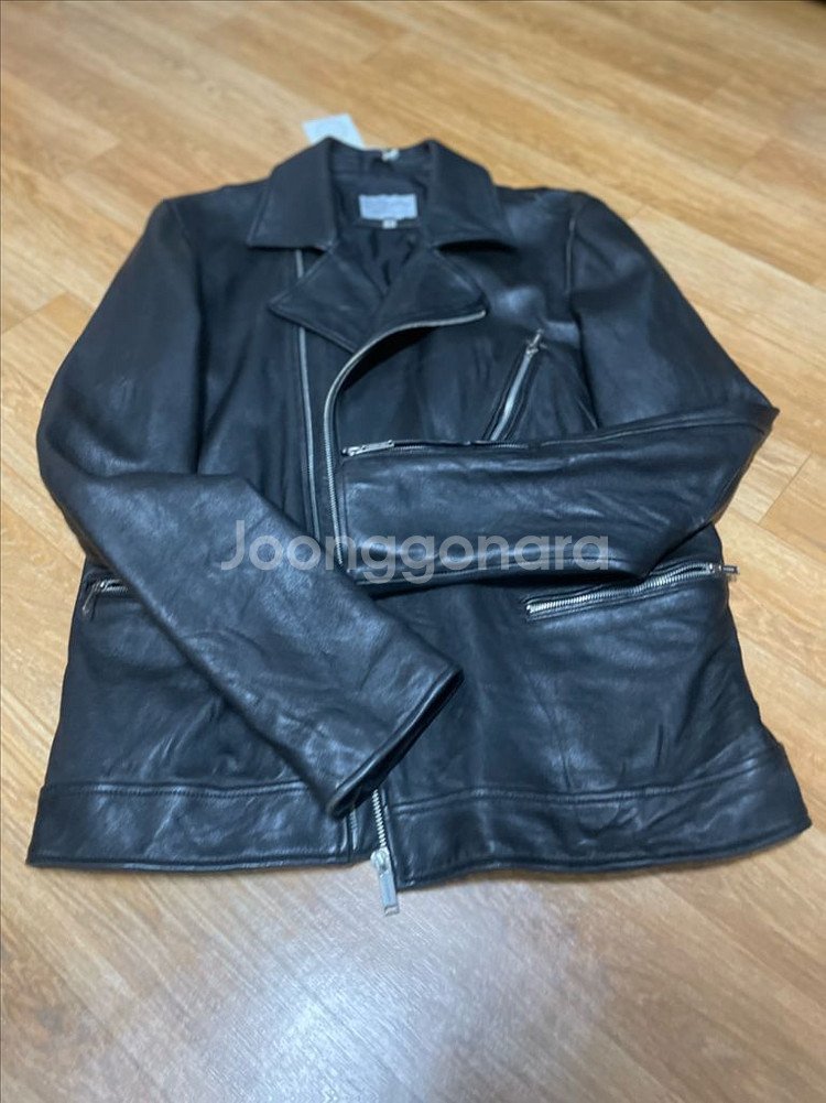 에이징램스킨 라이더 자켓 블랙 색상입니다--3