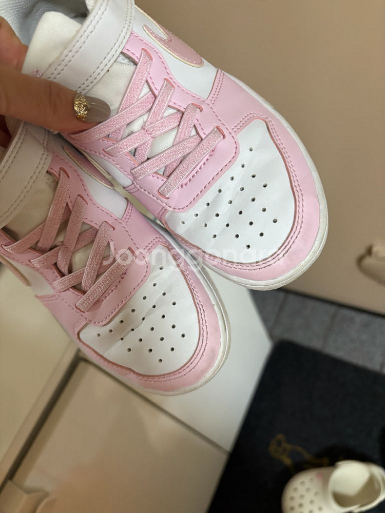 나이키 키즈 핑크 운동화 200사이즈--2