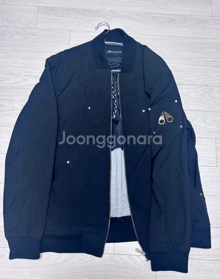 무스너클 남성 블랙 자켓--0