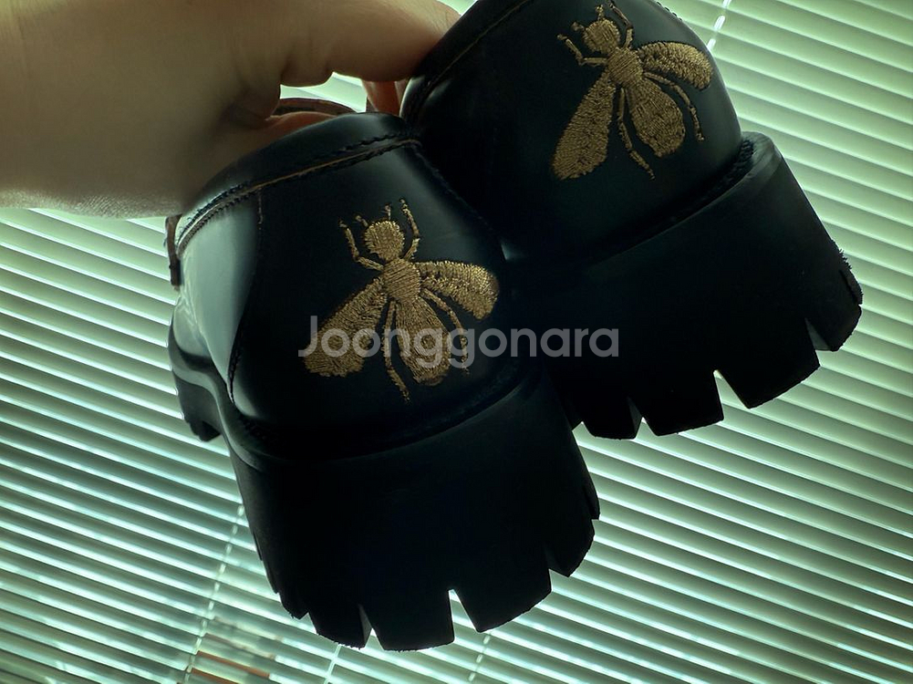 구찌 여성 레더 로퍼--3