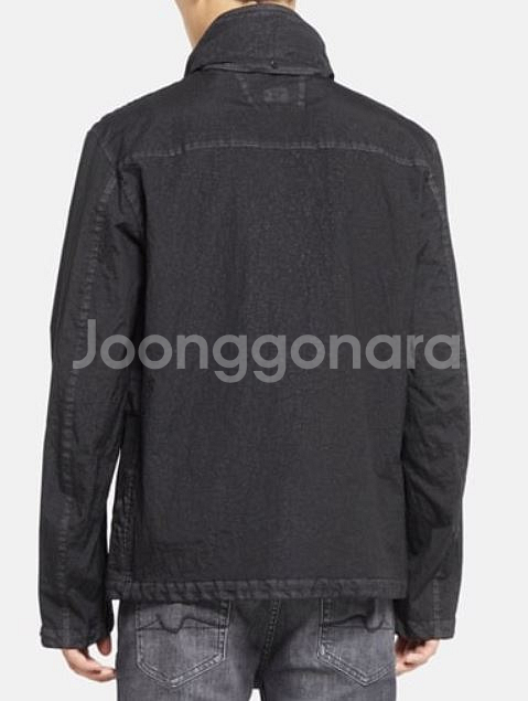CP컴퍼니 매트로 폴리스 재킷 CD-TED 팝니다.--3