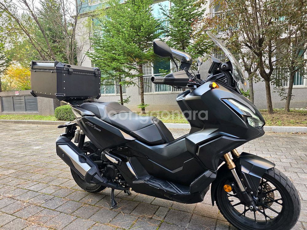 24년식 ADV350 짧은 키로수 블랙 판매--2