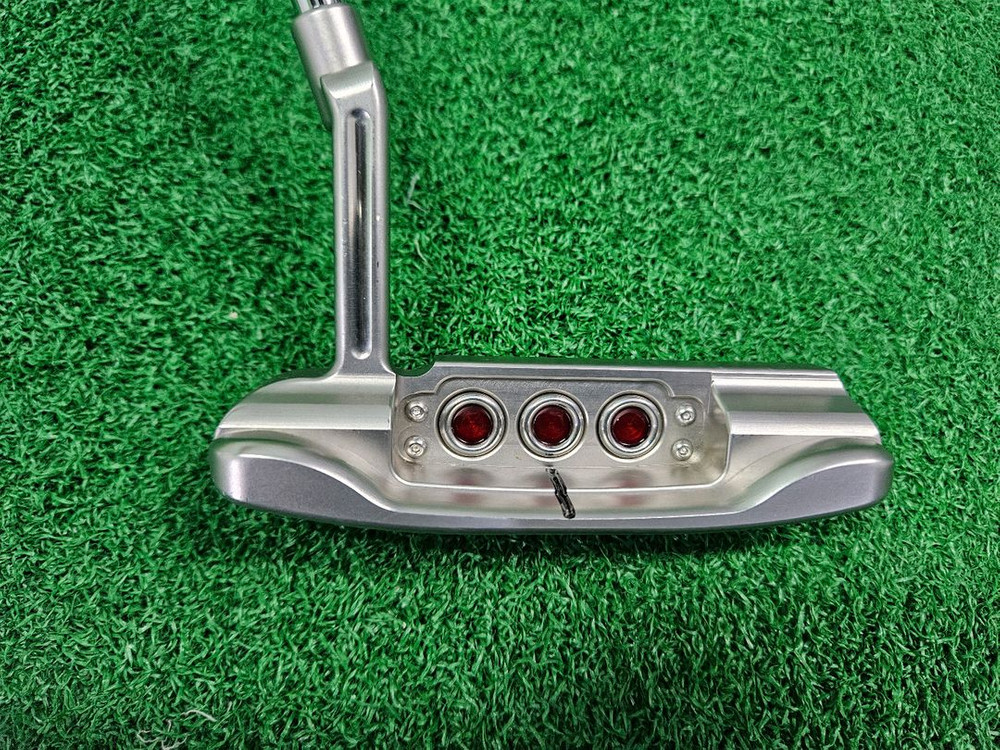 스카티카메론 서클티 슈퍼랫 퍼터 판매합니다. 이미지